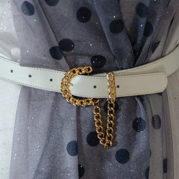 Soft White Leather Vintage Belt With Chain Accent - Like New Condition - Picture 1 of 2